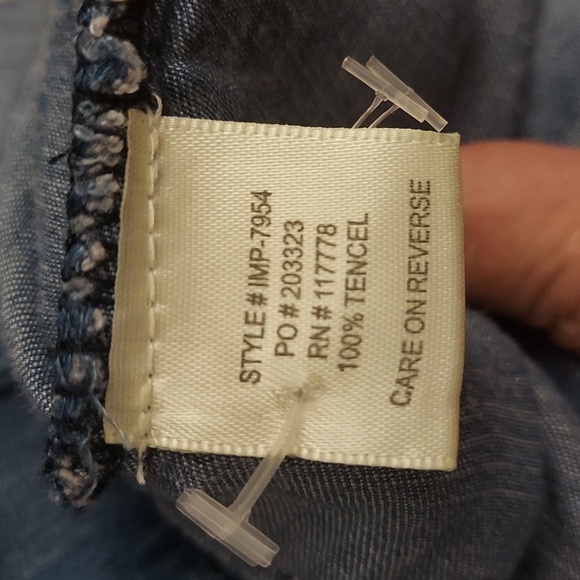 LOVESTITCH Chambray Sleeveless Short Romper - Picture 11 of 12